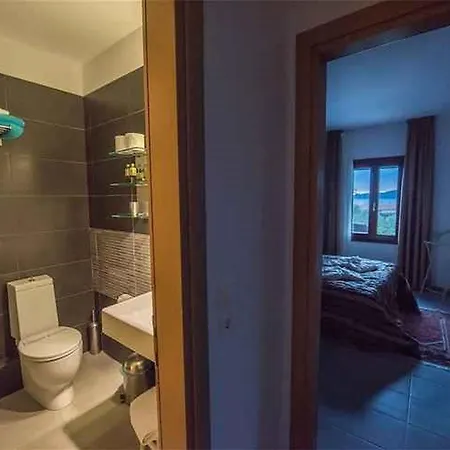 Athos - Luxury Seaside Holiday home *