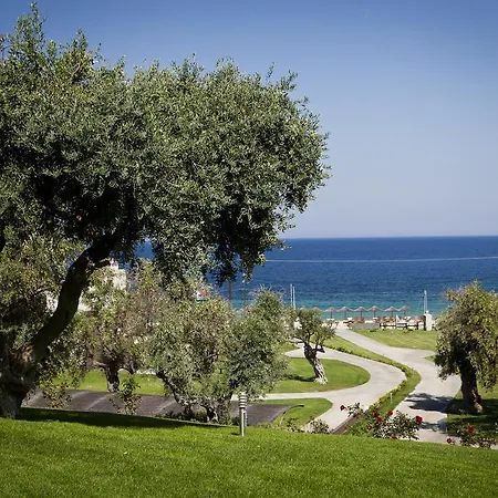 Athos - Luxury Seaside Komitsa
