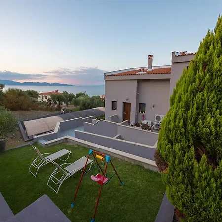 Holiday home Athos - Luxury Seaside Komitsa