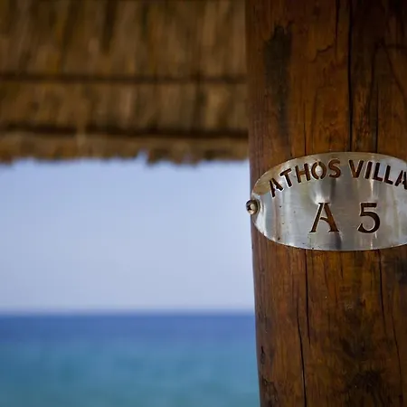 Athos - Luxury Seaside Komitsa